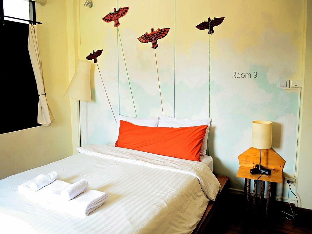 Early Bird Bed & Breakfast (Adults Only) Чиангмай Екстериор снимка