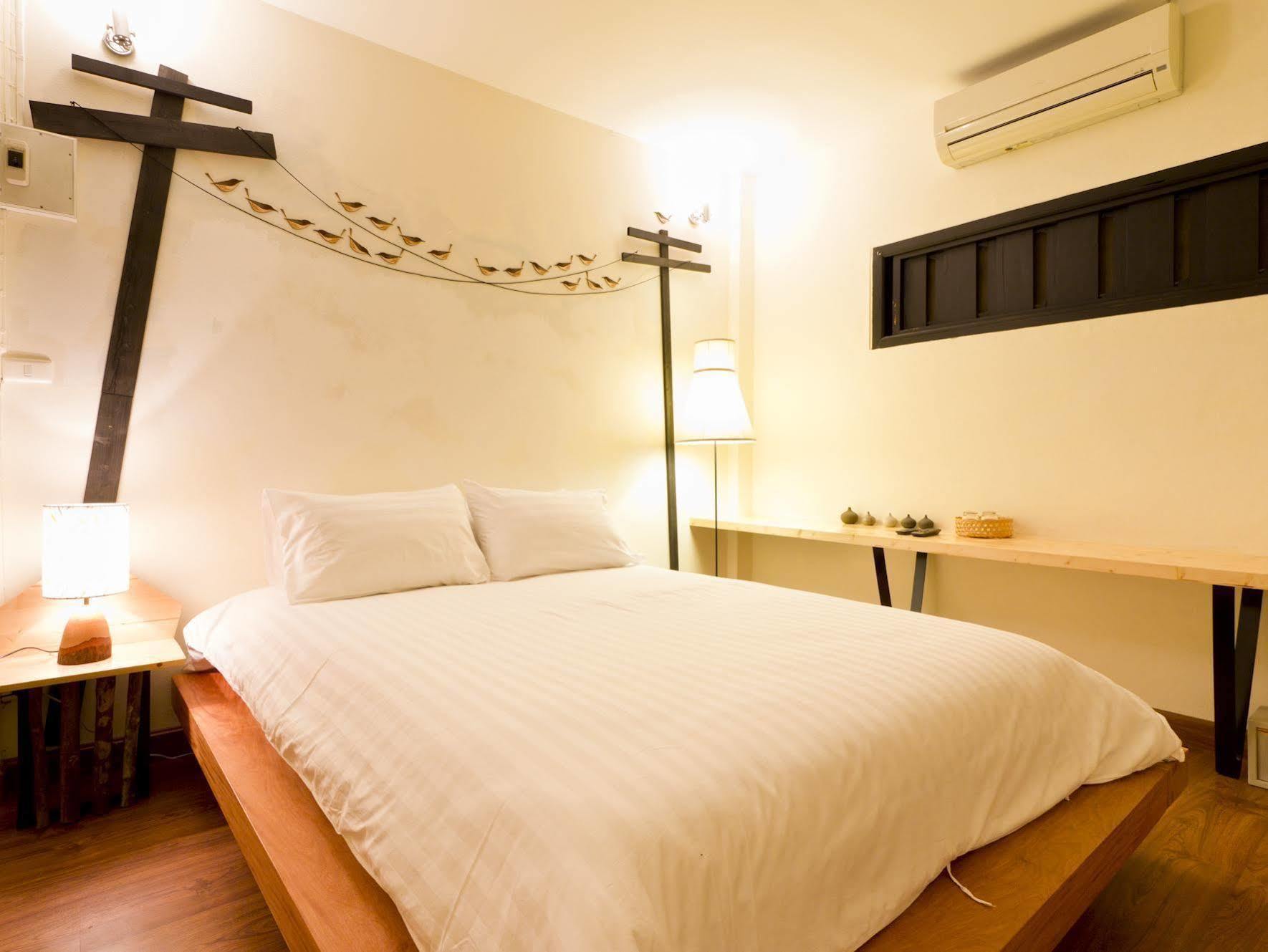 Early Bird Bed & Breakfast (Adults Only) Чиангмай Екстериор снимка
